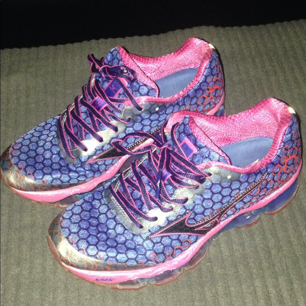 Mizuno pink & blue sneakers